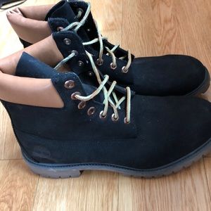 Like New Black Timberland Boots